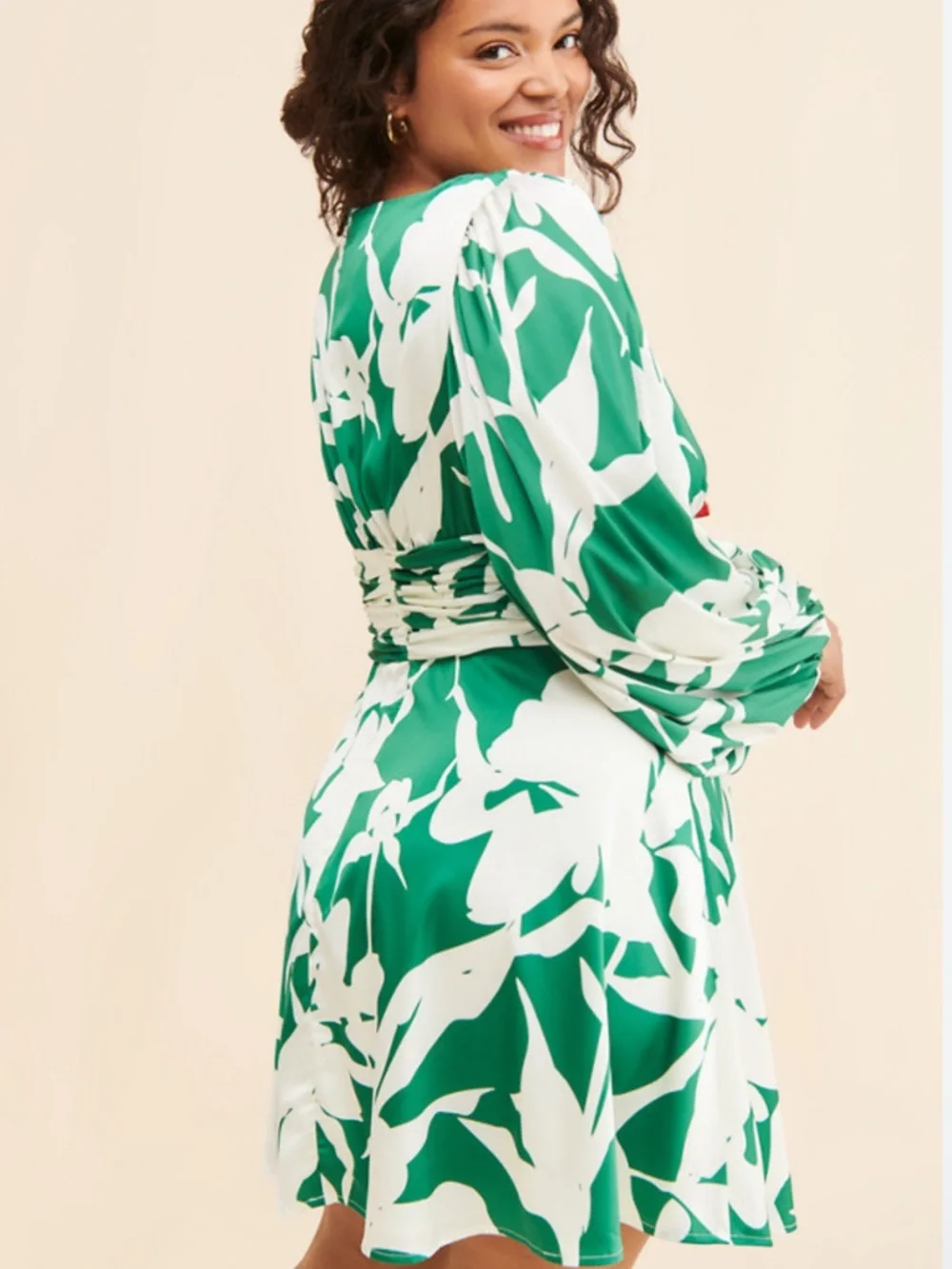 Hutch Satin Long Sleeve Mini Dress 20W - Picture 2 of 12
